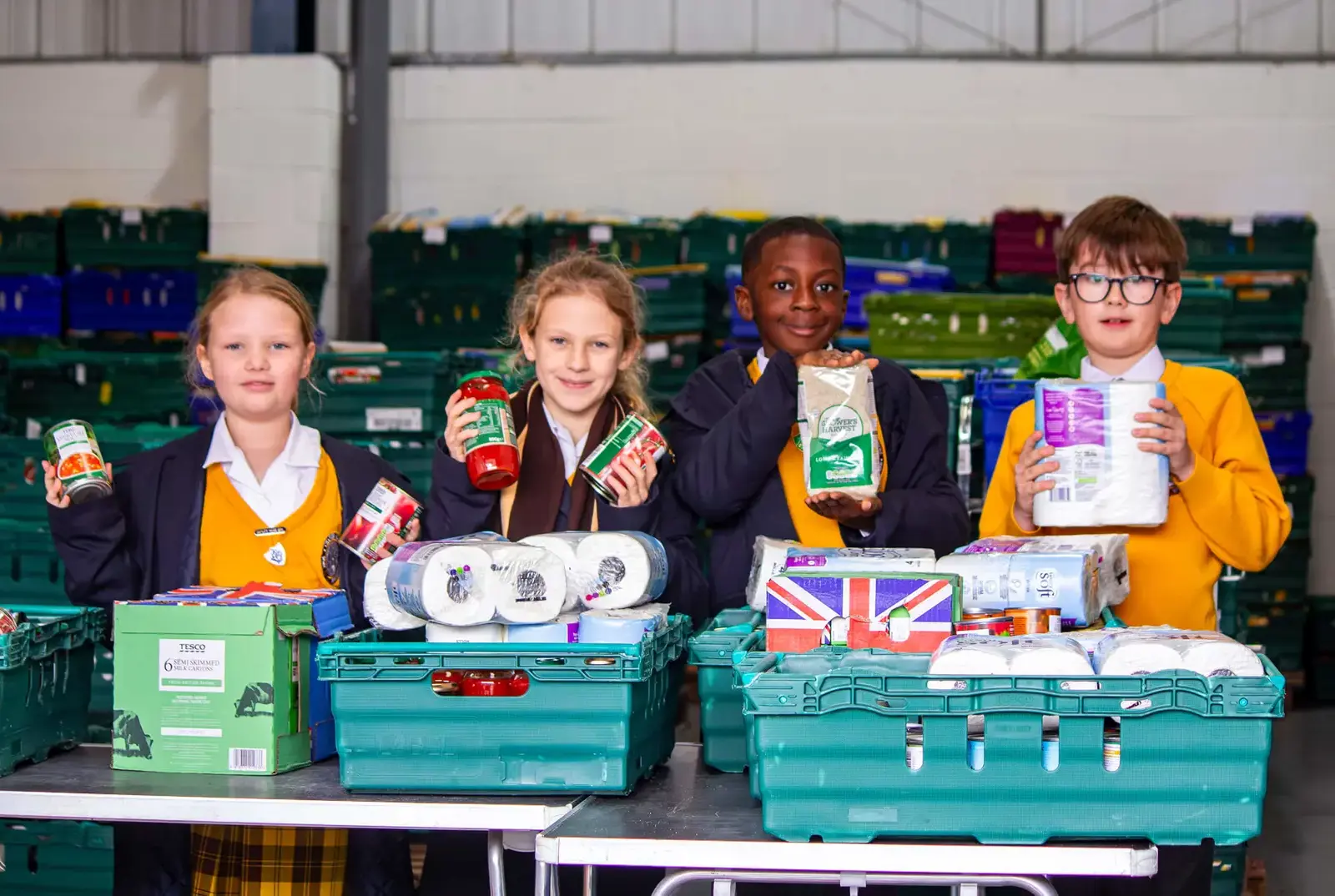 Chapter House pupils volunteering at a food bank
