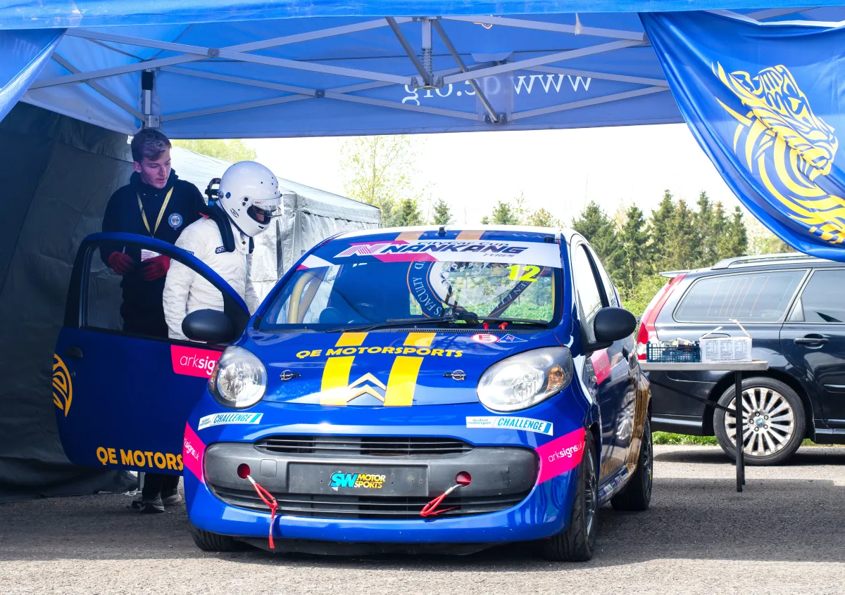 Yorkshire Sixth Form student helps driver at Student Motorsport Challenge